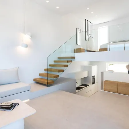Istia Luxury *
