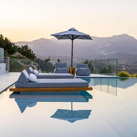Istia Luxury Βίλα