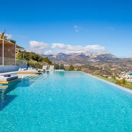 Istia Luxury Karpathos Town (Pigadia)