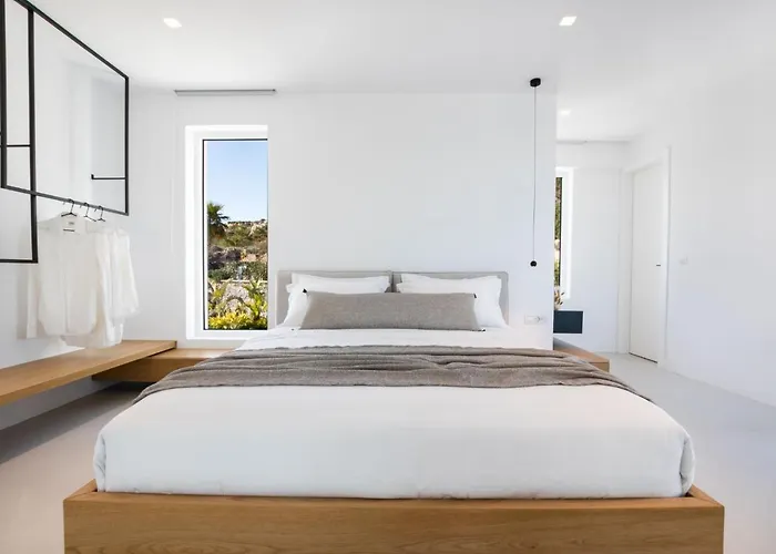 Istia Luxury Villa *